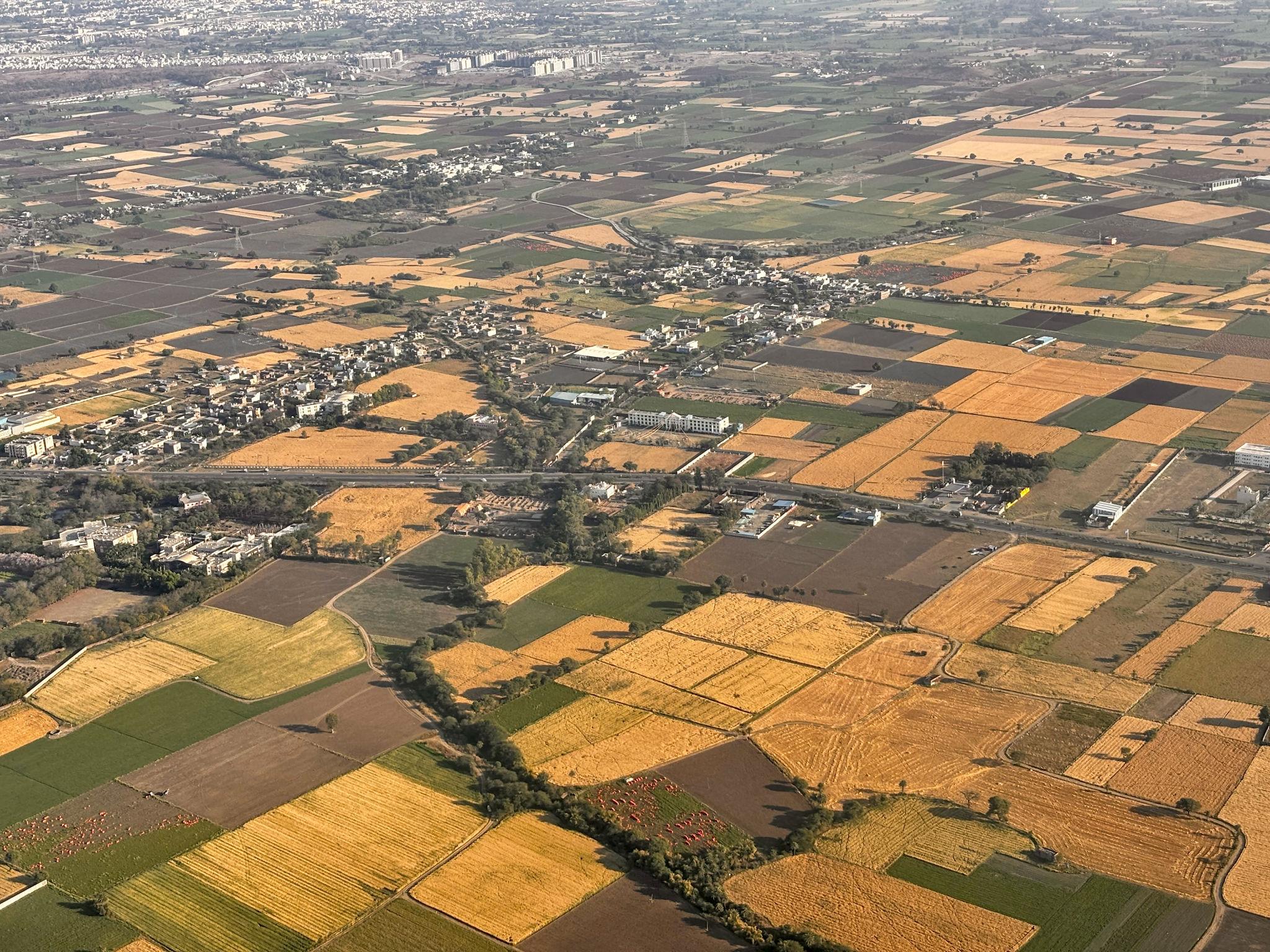 Agricultural Land - Open Plots & Villas